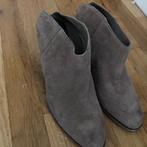 Taupe/ light brown booties